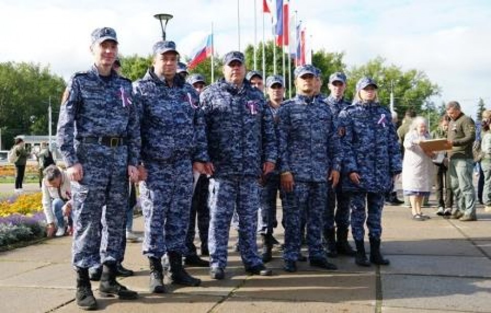 Росгвардейцы Поморья стали участниками патриотических акций, посвящённых Дню Государственного флага России